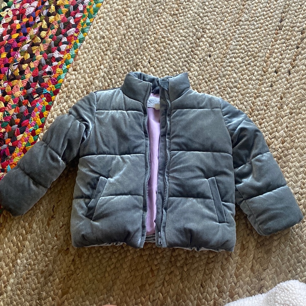 Gymboree size XXS size 3 velvetty puffer jacket